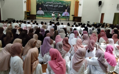 Asrama Lukmanul El Hakim MAN 1 Bandarlampung Gelar Seminar dan Motivasi Keutamaan Alquran dan Bahasa Arab