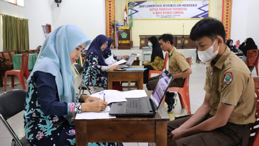 Jaring Siswa Unggulan, MAN 1 Bandar Lampung Gelar Tes Seleksi Calon ...