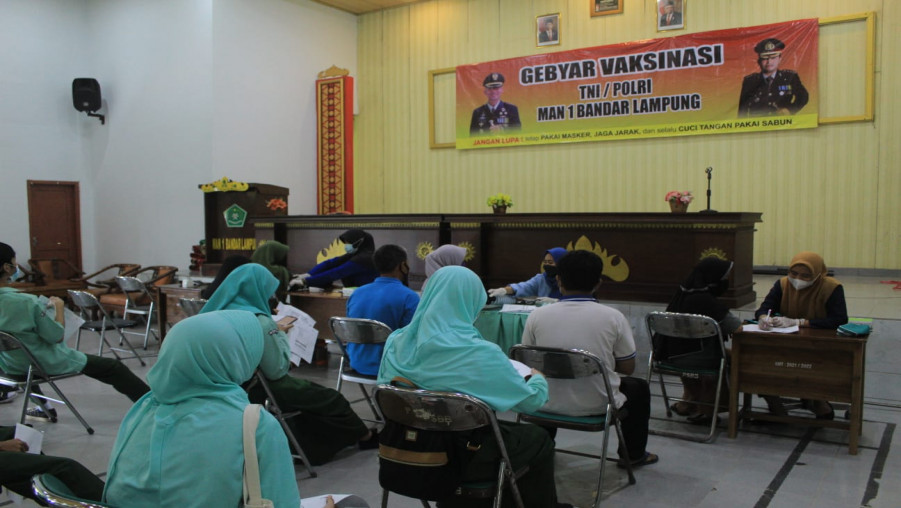 MAN 1 Bandar Lampung Selenggarakan Vaksin Tahap Kedua
