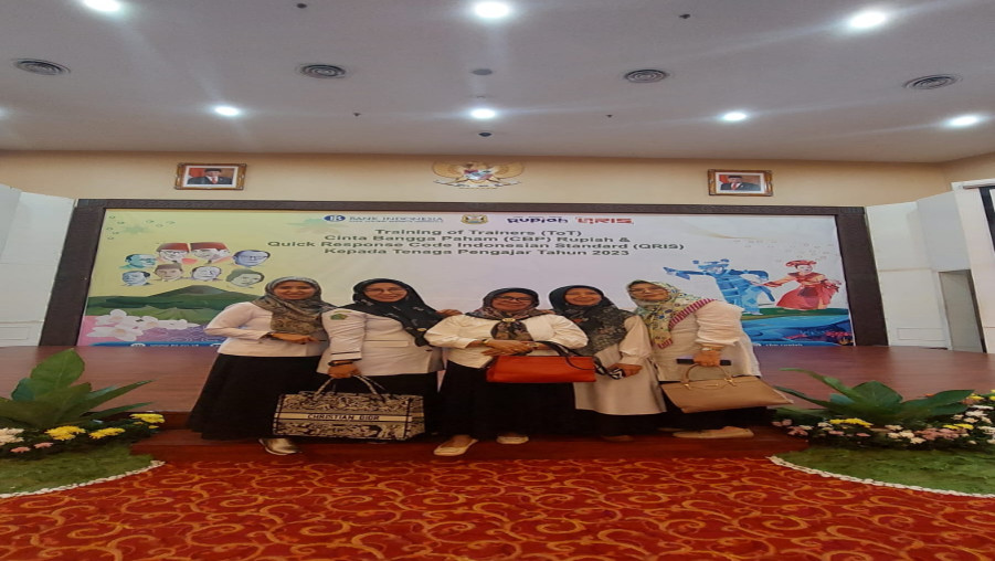 Tenaga Pendidik dan Kependidikan MAN 1 Bandarlampung Hadiri Training of Trainers QRIS BI