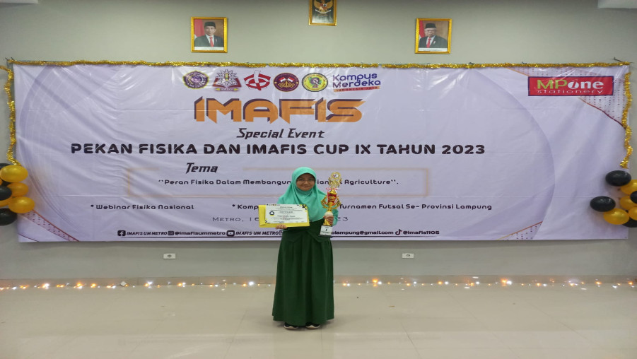 Hayya Majida Amani, Siswi MAN 1 Bandar Lampung Membuka Tahun 2023 dengan Juara 1 Olimpiade Fisika di Metro