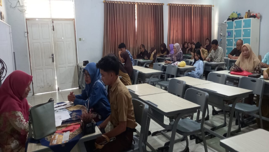 Sinergi Madrasah dan Orang Tua, MAN 1 Bandar Lampung Gelar Pembagian Rapor Semester Genap