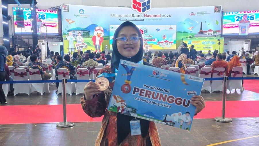 Harumkan Nama Madrasah, Rachel Faradhila Rasya Raih Medali Perunggu OSN Fisika Tingkat Nasional 2026