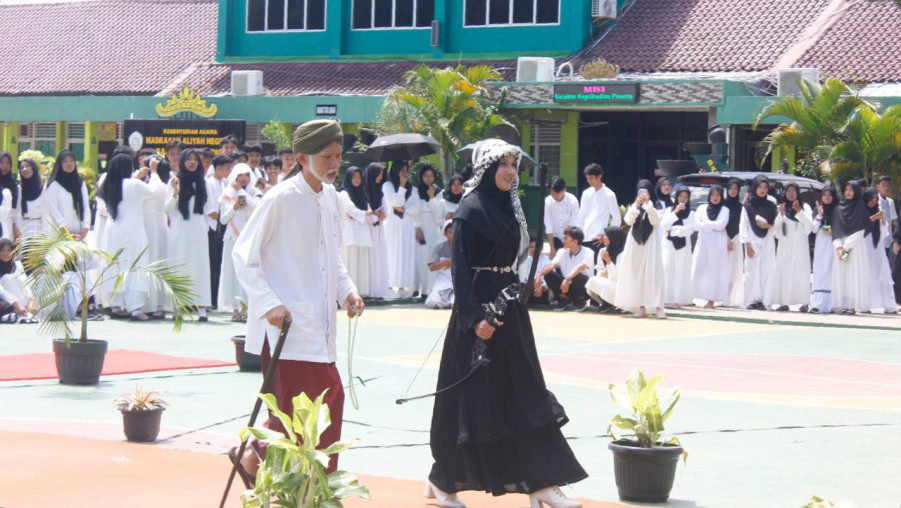 Isra' Mi'raj MAN 1 Bandar Lampung, Angkat Tema 