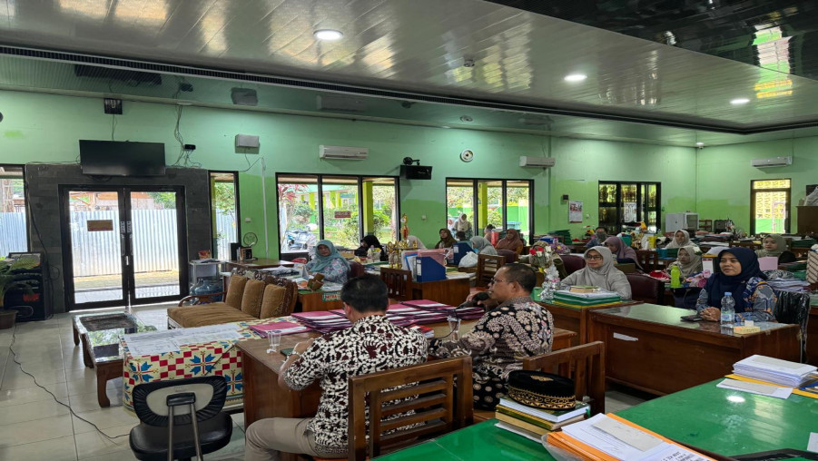 Rapat Koordinasi Persiapan Daftar Ulang Jalur Reguler Tahun Ajaran 2024/2025 MAN 1 Bandarlampung