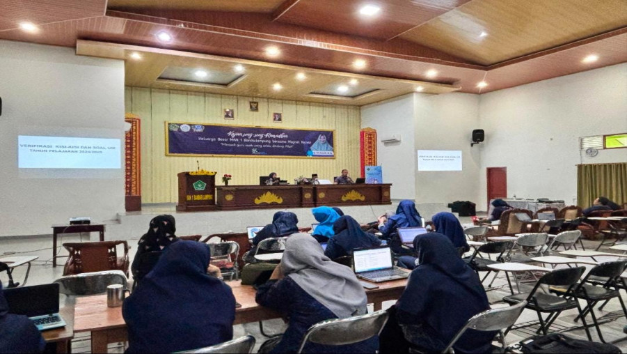 Sejumlah Guru MAN 1 Bandarlampung Ikuti Bimtek Penyusunan Kisi-Kisi Soal Asesmen Madrasah