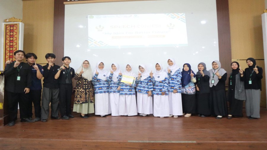 Speech Contest Garlint: Siswa Kelas X MAN 1 Bandar Lampung Tampilkan Gagasan untuk Masa Depan