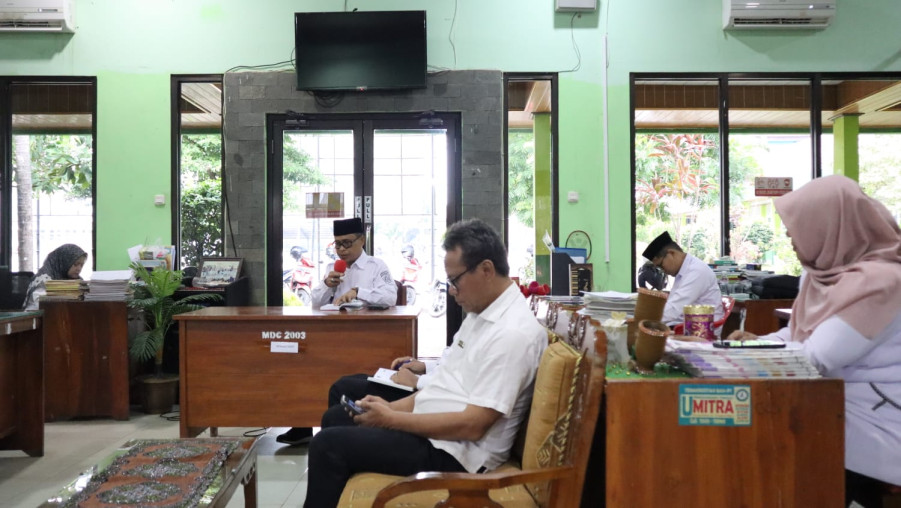 Briefing dan Koordinasi Pelaksanaan KBM Semester Genap MAN 1 Bandarlampung