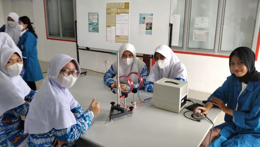 Menjadi Mahasiswa Fisika Ala Peserta Didik MAN 1 Bandar Lampung