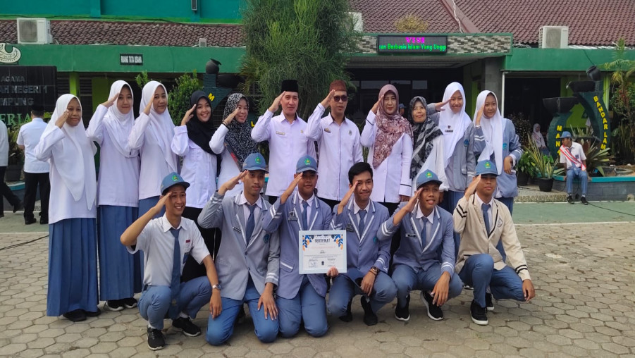 Ekstrakurikuler Jurnalistik MAN 1 Bandarlampung Sabet Juara 1 Film Pendek Kesehatan Mental