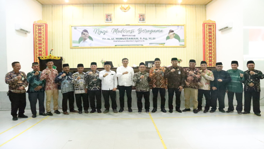 Perkuat Moderasi Beragama, Kepala MAN 1 Bandarlampung Ikuti Ngaji Bersama