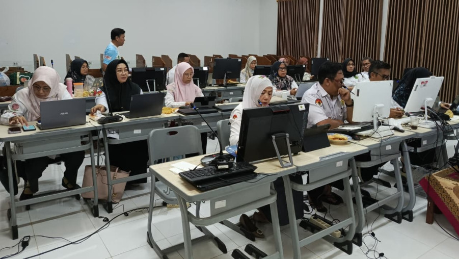 Tim Zona Integritas MAN 1 Bandar Lampung Ikuti Pembinaan Inovasi Pelayanan Publik