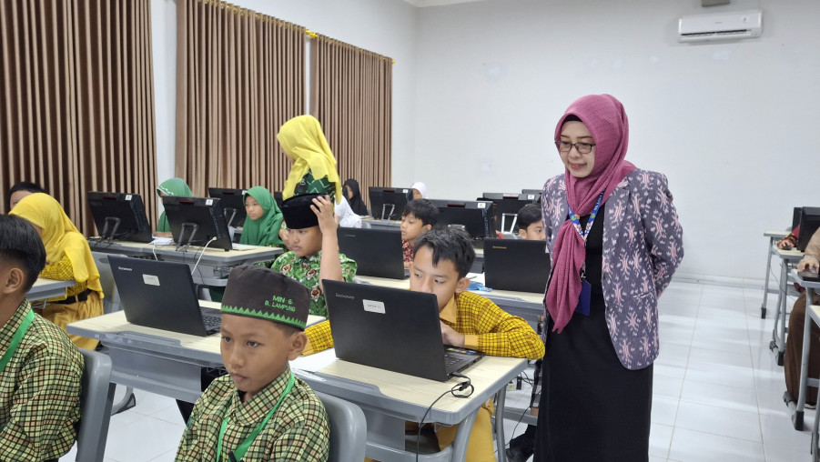 Direktur KSKK Madrasah Ditjen Pendis Kemenag RI Tinjau Pelaksanaan OMI di MAN 1 Bandar Lampung