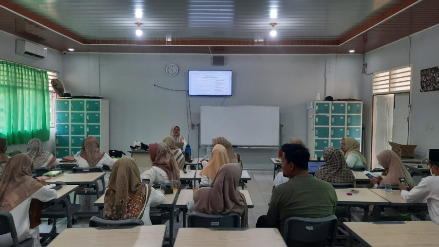 Pengurus Kelas Unggul MAN 1 Bandarlampung Gelar Rapat Koordinasi Terkait Kegiatan Pelatihan Pasti Aksi Hanifida