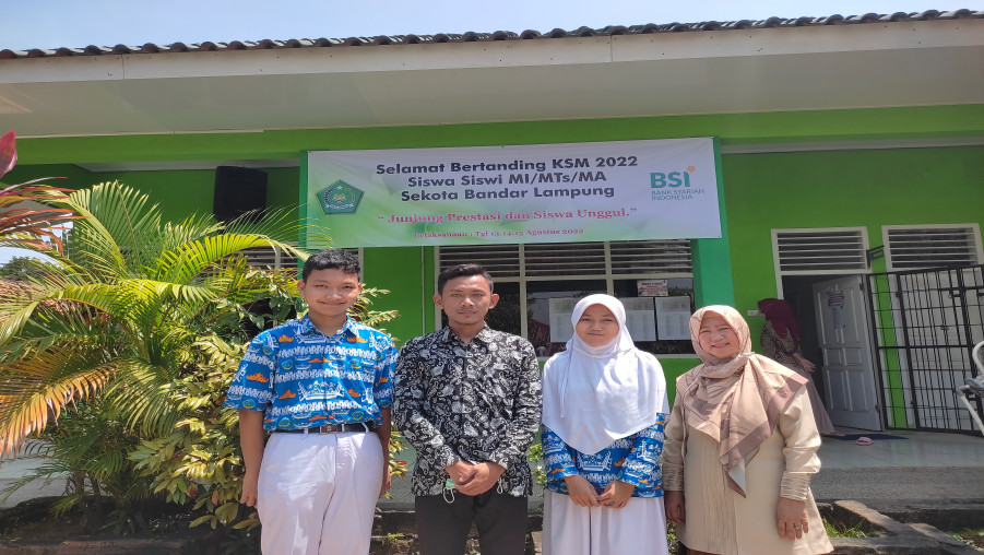 2 Peserta Didik MAN 1 Bandar Lampung Berhasil Meraih Juara Olimpiade Fisika di Universitas Lampung