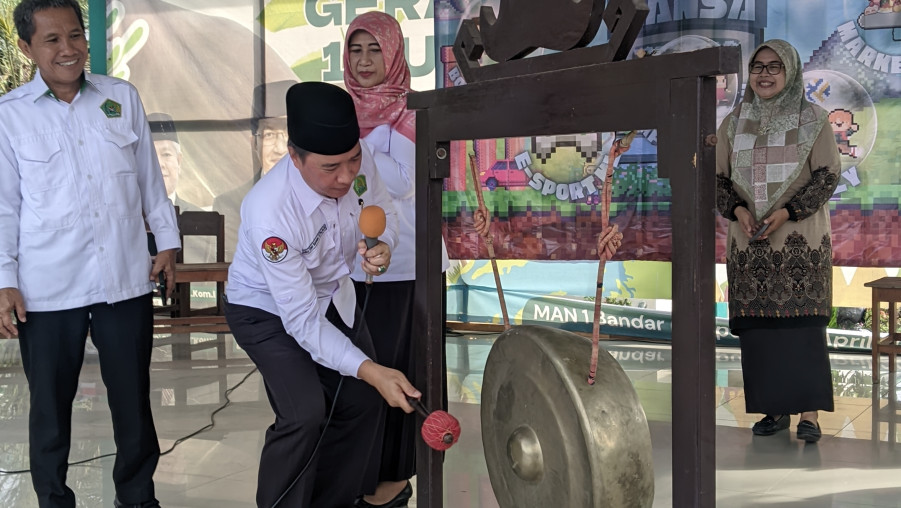 Semarak TWILIGHT: MAN 1 Bandar Lampung Meriahkan Pembukaan Classmeeting 2025