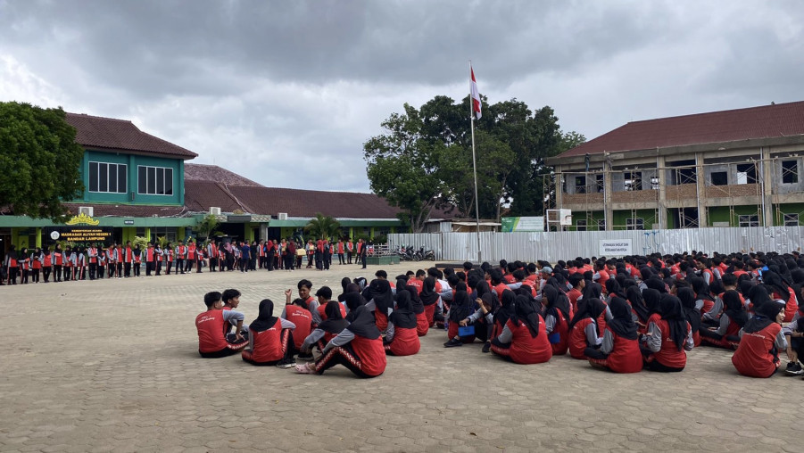 Siswa MAN 1 Bandar Lampung Dilatih untuk Membangun Karakter dan Semangat Kebangsaan Melalui Kegiatan Penguatan Karakter Siswa (KPKS)
