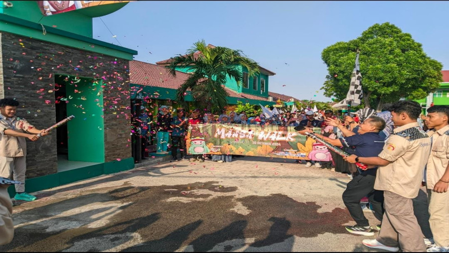 Milad ke-45, MAN 1 Bandarlampung Gelar Jalan Sehat