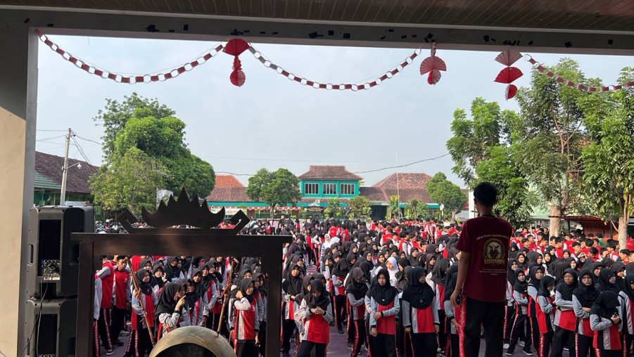 Semarak HUT RI ke-81, MAN 1 Bandar Lampung Gelar Beragam Lomba Kemerdekaan