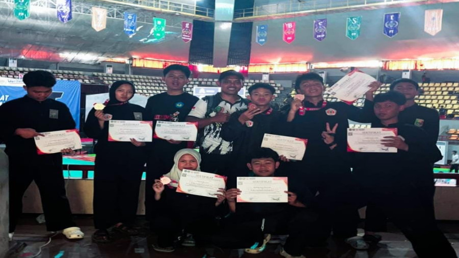 Tim Pencak Silat MAN 1 Bandar Lampung Raih Delapan Medali dalam Piala Rektor III Unila