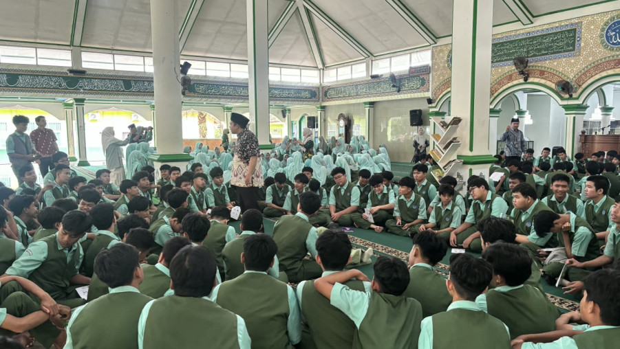 Hari ke-6 Pesantren Kilat MAN 1 Bandar Lampung Siswa Kelas X Dalami Materi Pemulasaraan Jenazah 