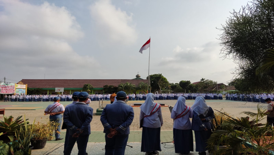 MAN 1 Bandar Lampung menggelar Upacara Rutin Setiap Hari Senin