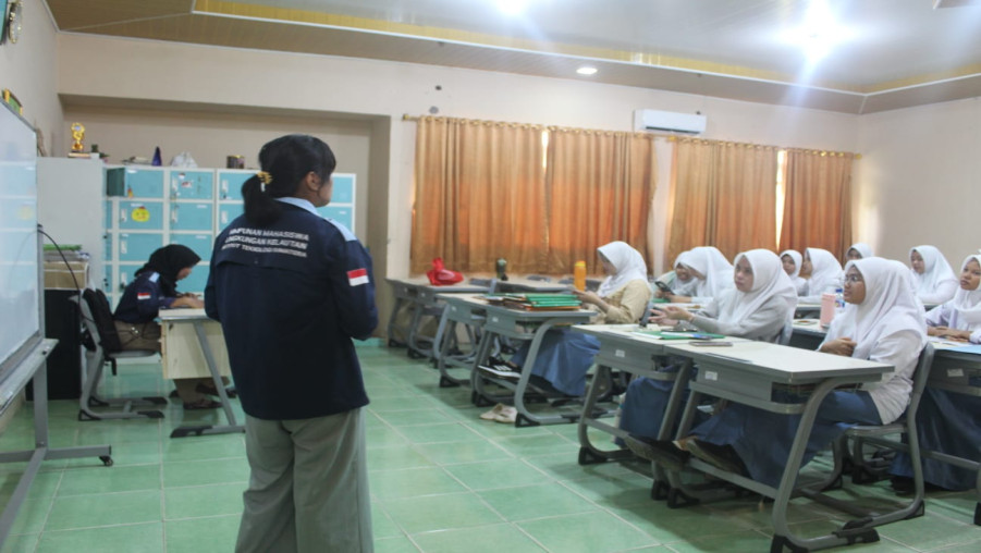 Siswa Kelas XII MAN 1 Bandarlampung Ikuti Sosialisasi SNBT Ganesa Operation