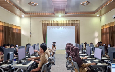 490 Siswa Kelas XII MAN 1 Bandar Lampung Ikuti Simulasi ASAT dan Ujian Madrasah 2025/2026