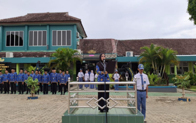 Upacara Peringatan Hari Sumpah Pemuda ke-97 di MAN 1 Bandar Lampung Berlangsung Khidmat