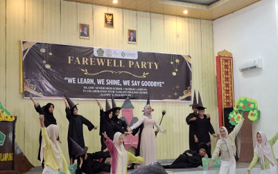 Farewell Party Garlint: Kelas X MAN 1 Bandar Lampung Unjuk Kebolehan