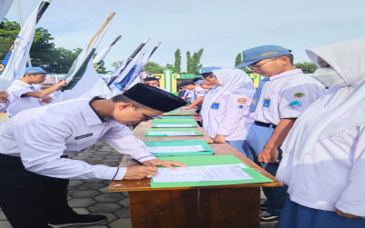 MAN 1 Bandarlampung Lantik Pengurus OSIS, MPK, Ekstrakurikuler dan Intrakurikuler Periode 2023/2024