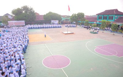Upacara Rutin MAN 1 Bandar Lampung: Tekankan Kedisiplinan dan Kepersiapan TKA untuk Meraih PTN