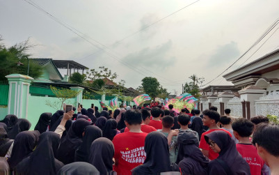Hadiah Utama Kulkas dan Sepeda Dalam Kemeriahan Jalan Sehat Milad Ke-44 MAN 1 Bandar Lampung