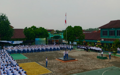 Upacara Rutin MAN 1 Bandar Lampung